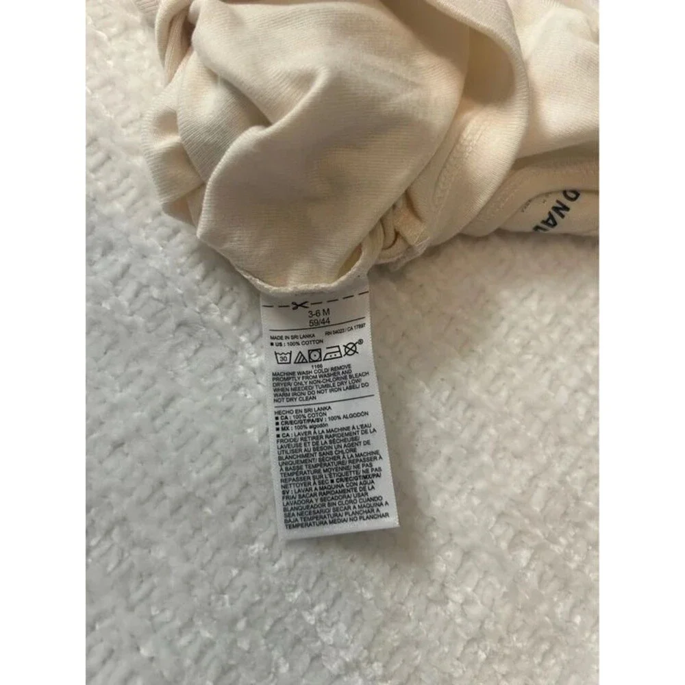 New Old Navy bodysuit baby 100% cotton 3-6 months baby cousin